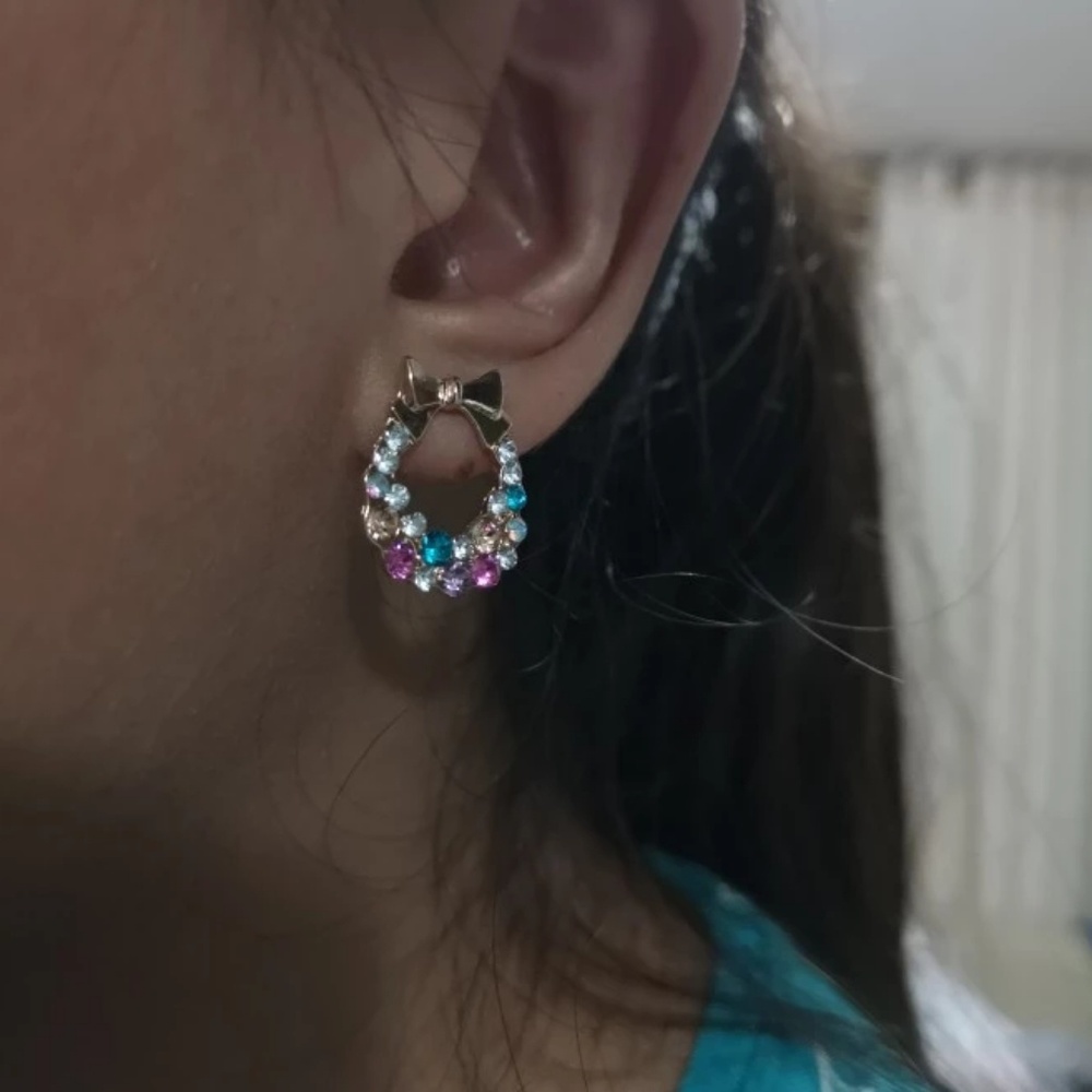 🎀cute reinstone bow tie earrings - Picture 5 of 6